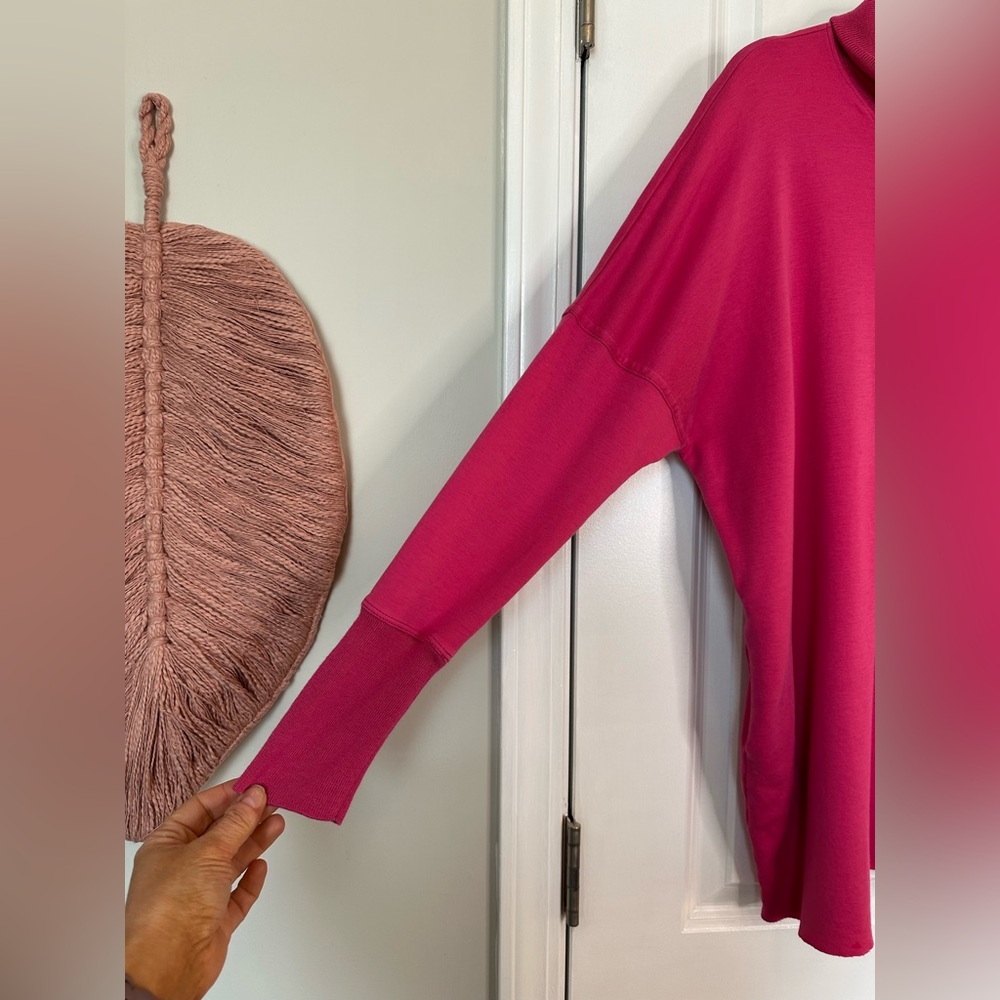 PLANET by Lauren G Women’s Mock Neck Pink Pullover (One Size) - Picture 4 of 10